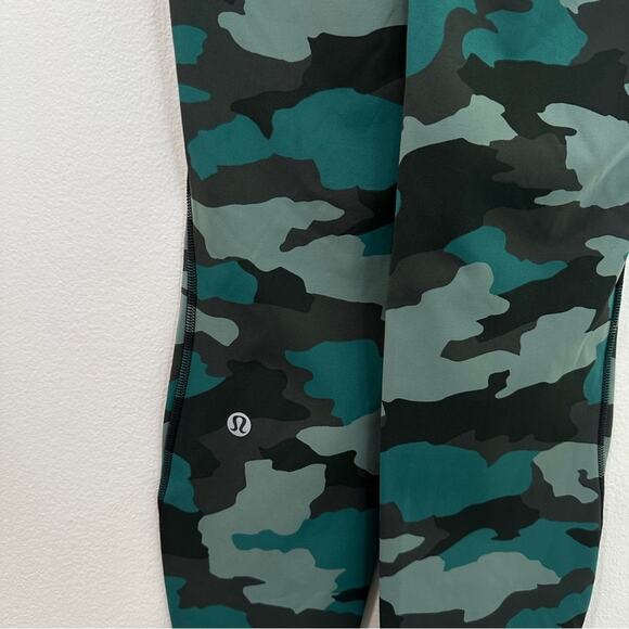 Lululemon Base Pace High-Rise Running Tight Legging 25"
Heritage 365 Camo - Picture 7 of 9